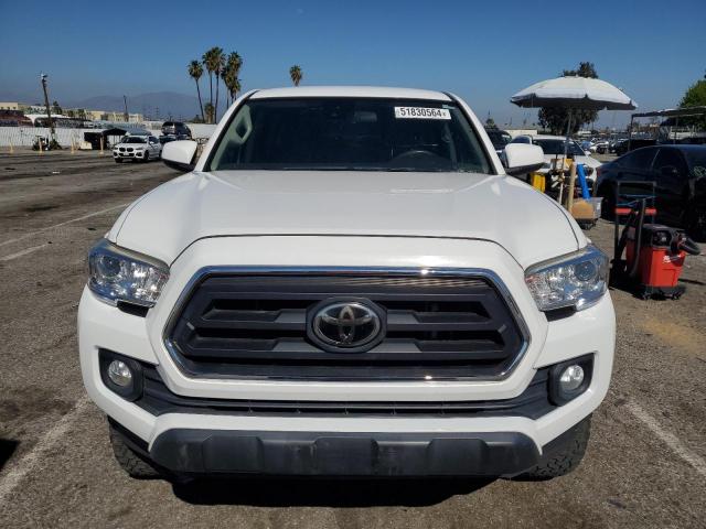 5TFAX5GN7LX174741 - 2020 TOYOTA TACOMA DOUBLE CAB WHITE photo 5