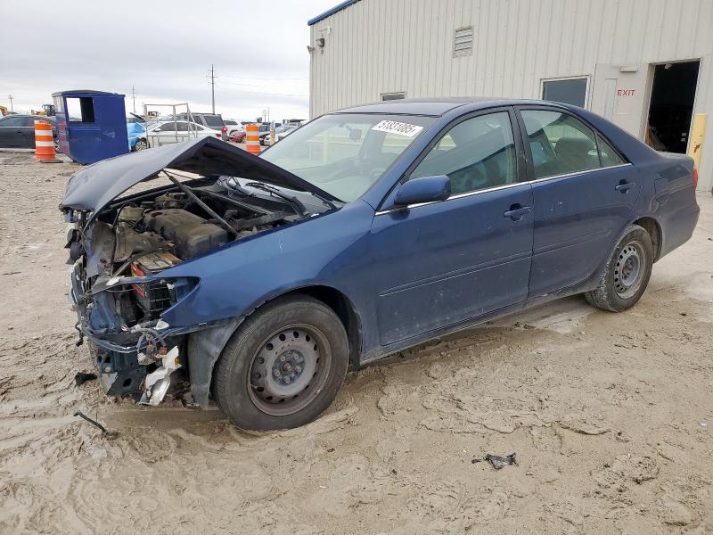 2006 TOYOTA CAMRY LE, null