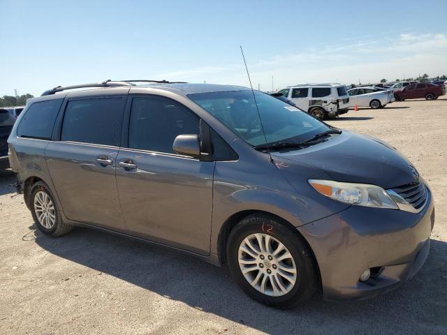 5TDYK3DC3ES422657 - 2014 TOYOTA SIENNA XLE GRAY photo 4