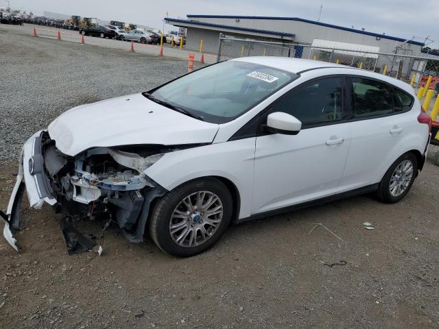 1FAHP3K21CL303280 - 2012 FORD FOCUS SE WHITE photo 1