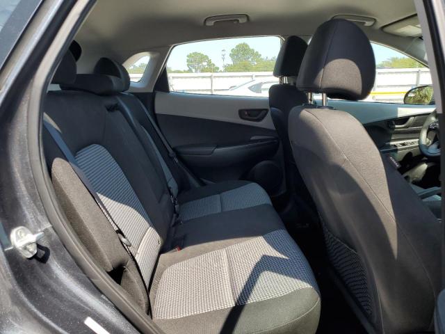 KM8K12AA3JU169816 - 2018 HYUNDAI KONA SE GRAY photo 10