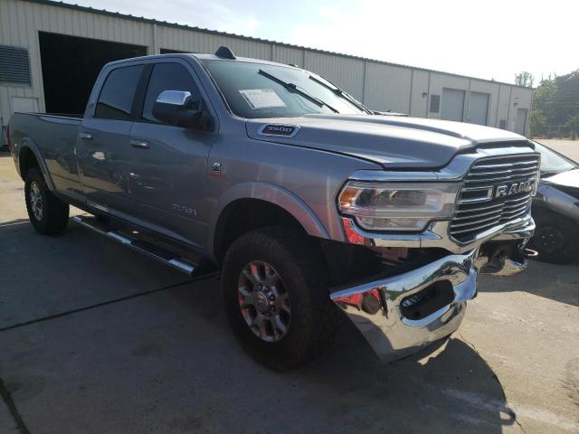 3C63R3JL3LG300197 - 2020 RAM 3500 LARAMIE SILVER photo 4