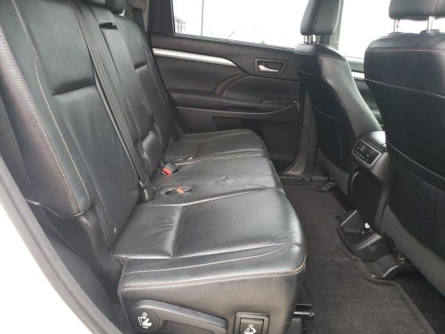 5TDKKRFH5FS113310 - 2015 TOYOTA HIGHLANDER XLE WHITE photo 11