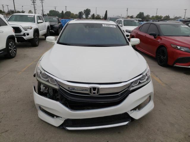 1HGCR3F95GA016078 - 2016 HONDA ACCORD TOURING WHITE photo 5