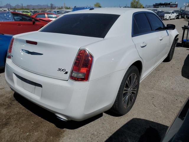 2C3CCAGG0DH716044 - 2013 CHRYSLER 300 S WHITE photo 3