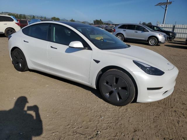 5YJ3E1EA1MF878663 - 2021 TESLA MODEL 3 WHITE photo 4