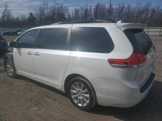 5TDDK3DC8BS028811 - 2011 TOYOTA SIENNA XLE WHITE photo 2