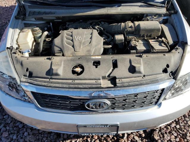 KNDMG4C70C6468793 - 2012 KIA SEDONA LX SILVER photo 12