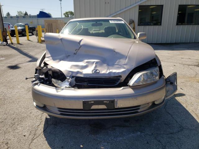 JT8BF28G4W5023831 - 1998 LEXUS ES 300 TAN photo 5