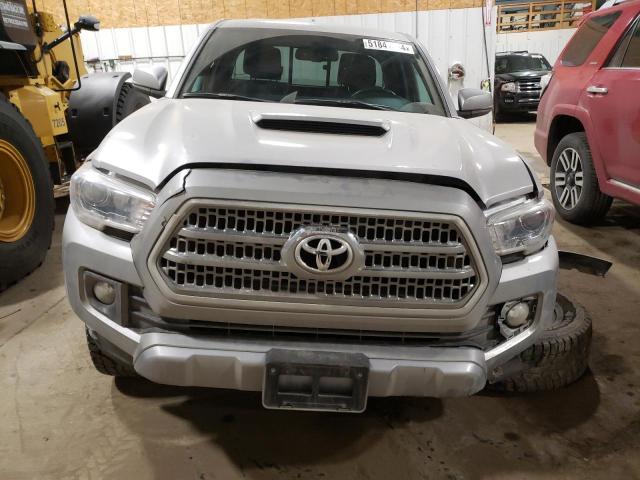 5TFSZ5ANXHX073482 - 2017 TOYOTA TACOMA ACCESS CAB ვერცხლისფერი ფოტო 5