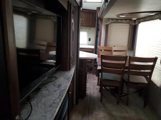 4YDF28R27J2502045 - 2018 KEYSTONE COUGAR 棕色 照片 6