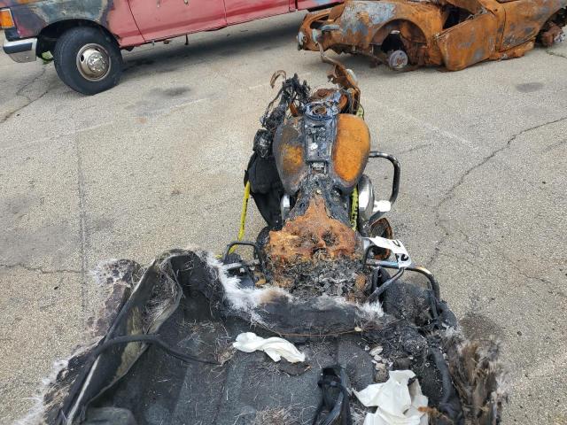 1HD1FCW165Y670518 - 2005 HARLEY-DAVIDSON FLHTCUI შავი ფოტო 6