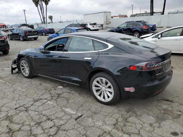 5YJSA1E20JF261556 - 2018 TESLA MODEL S BLACK photo 2