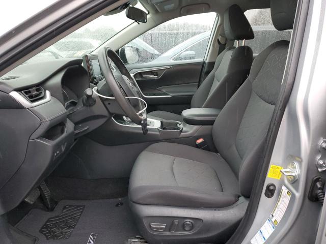 2T3P1RFV0MW197188 - 2021 TOYOTA RAV4 XLE SILVER photo 7
