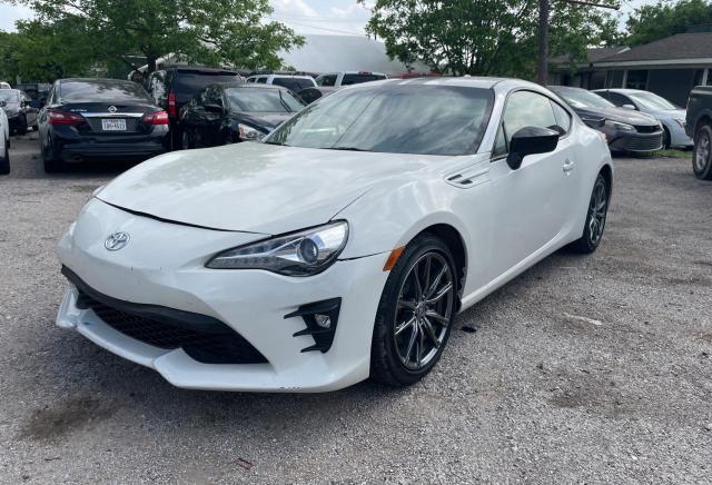 JF1ZNAA13H9707757 - 2017 TOYOTA 86 BASE WHITE photo 2