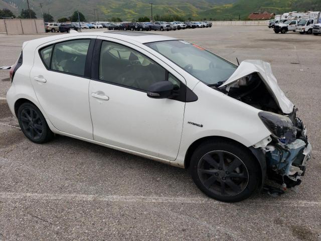 JTDKDTB38F1096565 - 2015 TOYOTA PRIUS C WHITE photo 4