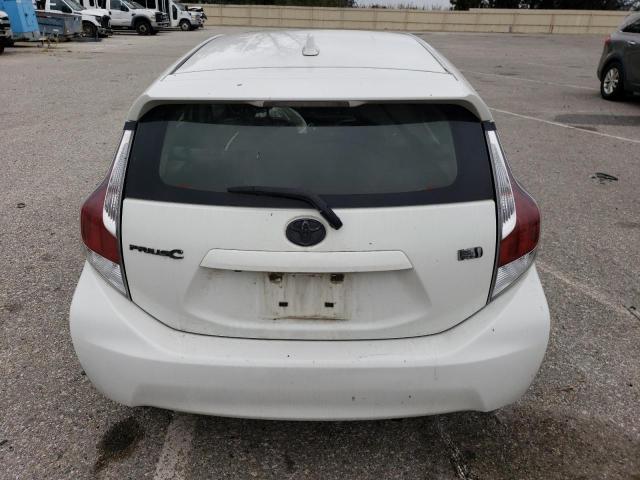 JTDKDTB38F1096565 - 2015 TOYOTA PRIUS C WHITE photo 6