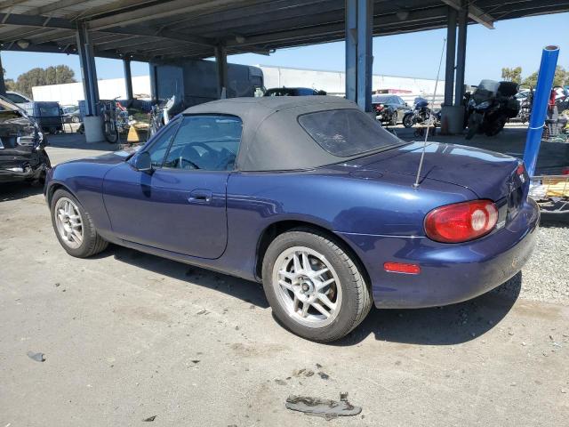 JM1NB353510202175 - 2001 MAZDA MX-5 MIATA BASE BLUE photo 2