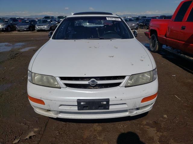 JN1CA21D2VT864788 - 1997 NISSAN MAXIMA GLE WHITE photo 5