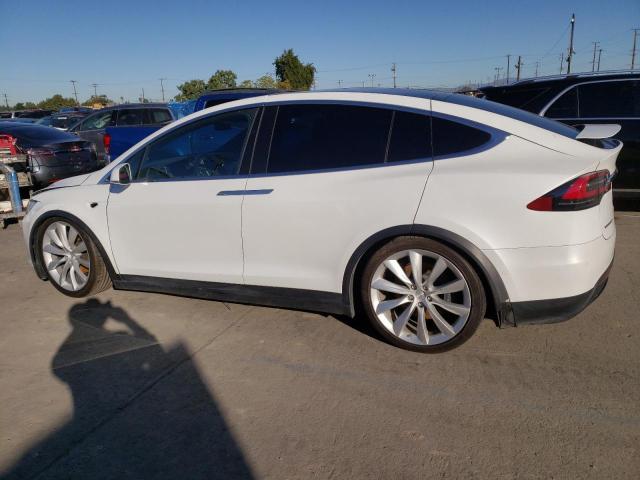 5YJXCAE25HF052047 - 2017 TESLA MODEL X WHITE photo 2