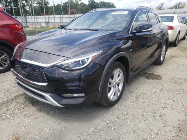 SJKCH5CR4HA024057 - 2017 INFINITI QX30 BASE BLACK photo 2