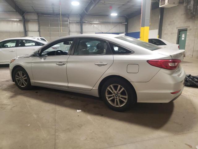 5NPE24AF5FH159053 - 2015 HYUNDAI SONATA SE SILVER photo 2