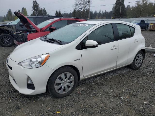 JTDKDTB35E1074036 - 2014 TOYOTA PRIUS C WHITE photo 1