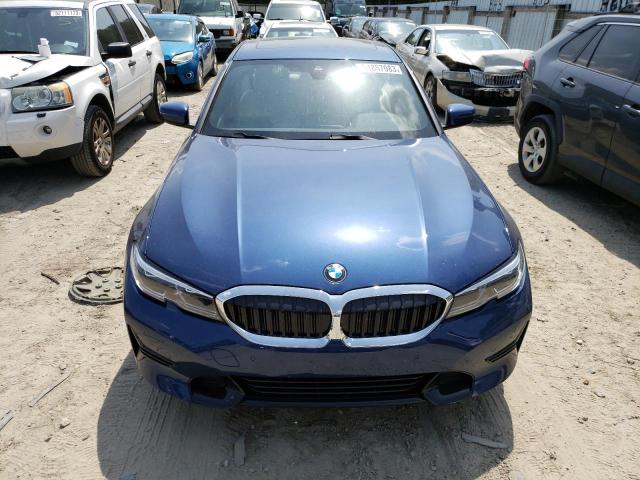3MW5R7J04N8C44439 - 2022 BMW 330XI BLUE photo 5