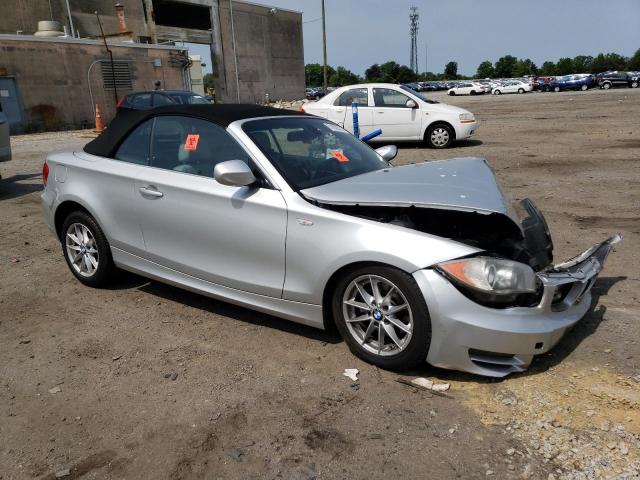 WBAUL7C50BVM80617 - 2011 BMW I SERIES I SILVER photo 4