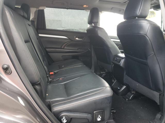 5TDJZRFH7KS917626 - 2019 TOYOTA HIGHLANDER SE GRAY photo 11
