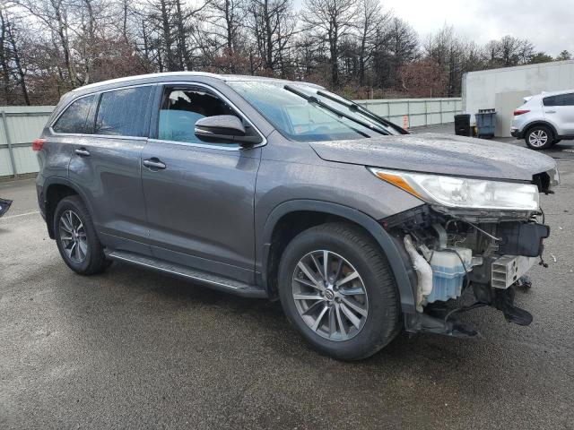 5TDJZRFH7KS917626 - 2019 TOYOTA HIGHLANDER SE GRAY photo 4