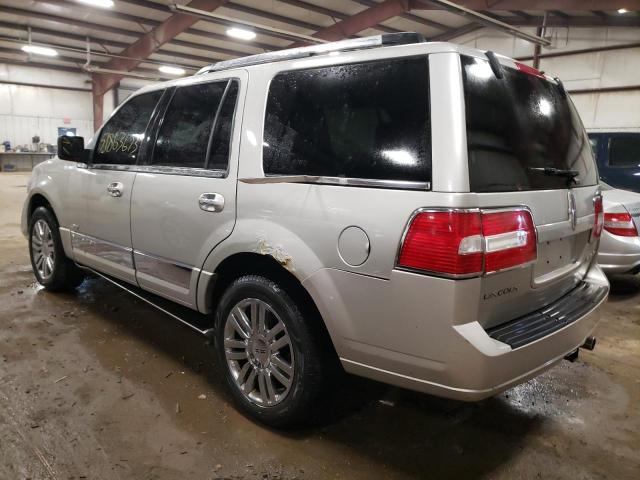 5LMFU28587LJ02903 - 2007 LINCOLN NAVIGATOR ვერცხლისფერი ფოტო 2