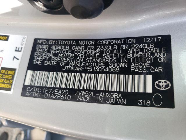 JTDKARFP5H3064088 - 2017 TOYOTA PRIUS PRIM 银色 照片 12