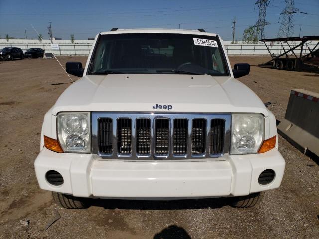 1J8HG48K48C231319 - 2008 JEEP COMMANDER SPORT Weiß Foto 5