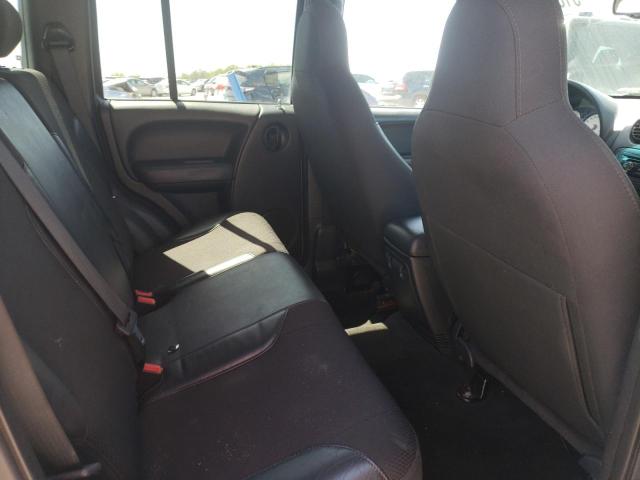 1J4GL38K64W207714 - 2004 JEEP LIBERTY RENEGADE 银色 照片 11