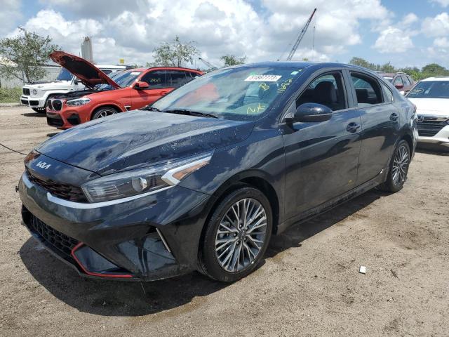 3KPF54AD2NE489066 - 2022 KIA FORTE GT LINE BLACK photo 1