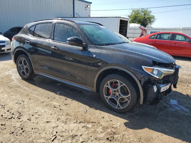 ZASPAKBN0N7D41260 - 2022 ALFA ROMEO STELVIO TI BLACK photo 4