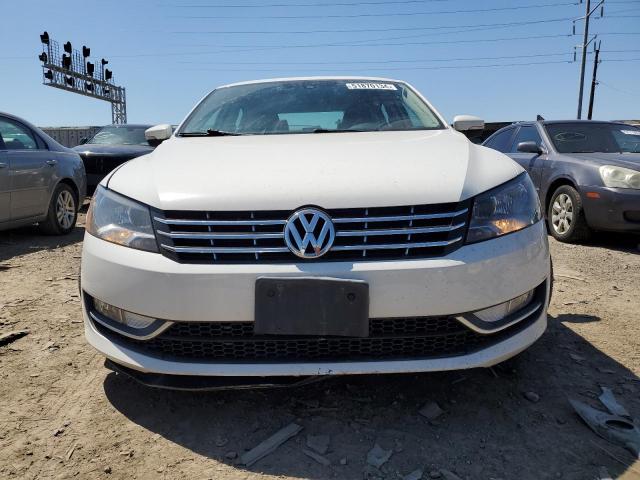 1VWCN7A32EC051857 - 2014 VOLKSWAGEN PASSAT SEL WHITE photo 5