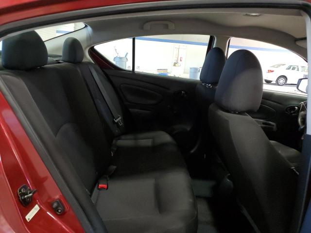 3N1CN7AP9KL870115 - 2019 NISSAN VERSA S 红色 照片 10