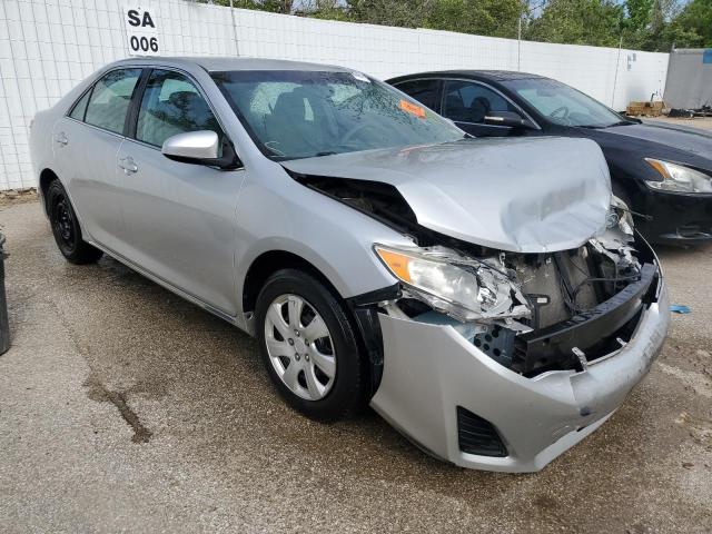 4T1BF1FK8DU659038 - 2013 TOYOTA CAMRY L SILVER photo 4