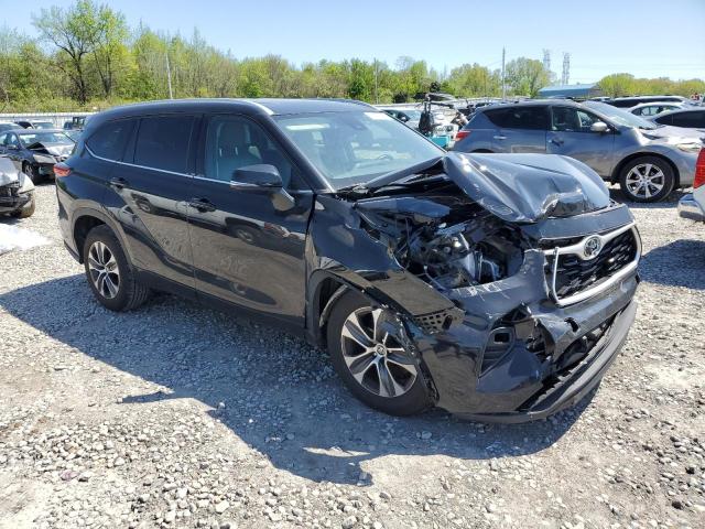 5TDGZRAH4NS539528 - 2022 TOYOTA HIGHLANDER XLE BLACK photo 4