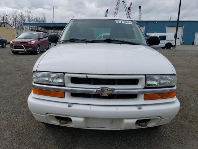 1GNDT13X43K166965 - 2003 CHEVROLET BLAZER WHITE photo 5