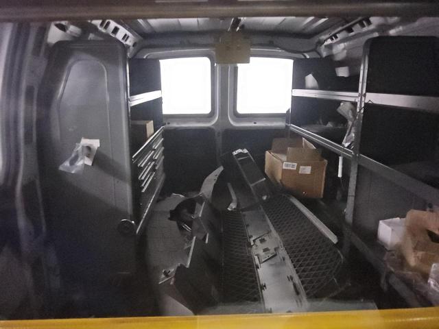 1GCWGAFP5K1334425 - 2019 CHEVROLET EXPRESS G2 WHITE photo 10