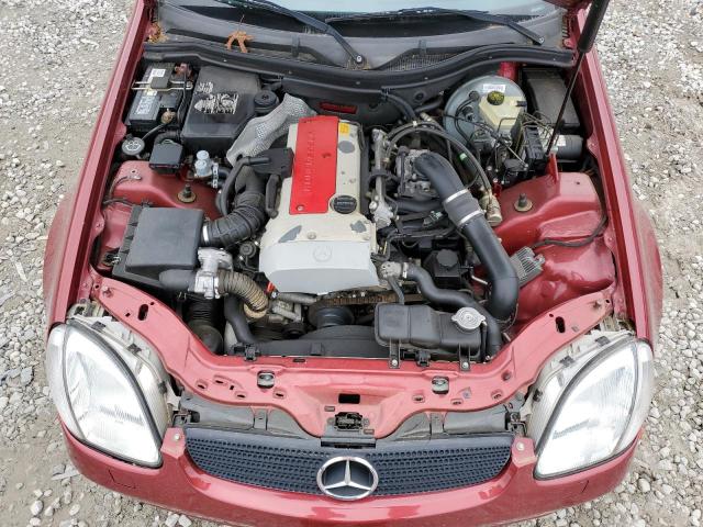 WDBKK47F7YF159786 - 2000 MERCEDES-BENZ SLK 230 KOMPRESSOR RED photo 11