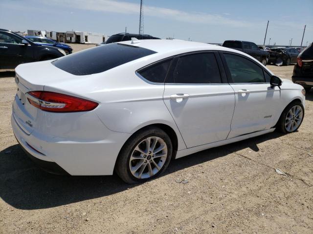 3FA6P0LU8KR198341 - 2019 FORD FUSION SE WHITE photo 3