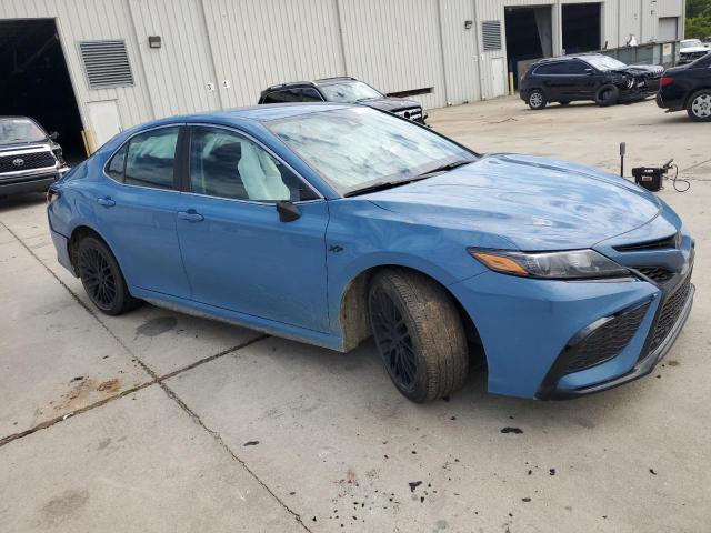 4T1G11AK3PU124781 - 2023 TOYOTA CAMRY SE NIGHT SHADE BLUE photo 4