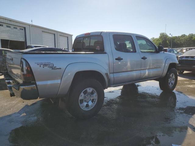 3TMJU62N57M042028 - 2007 TOYOTA TACOMA DOUBLE CAB PRERUNNER SILVER photo 3