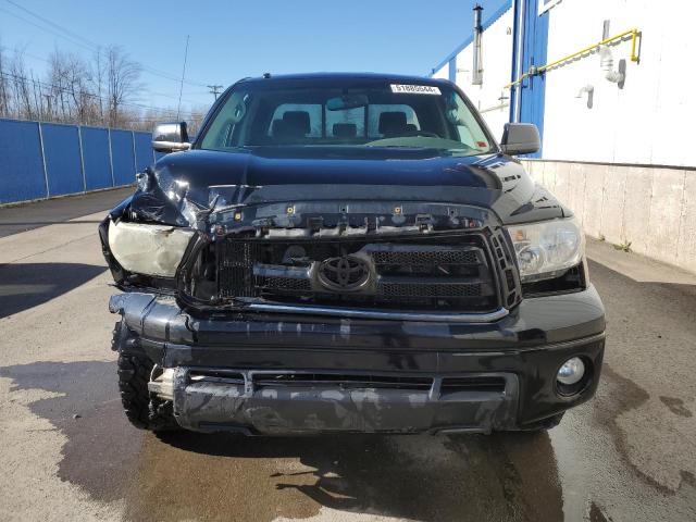 5TFUY5F17AX095463 - 2010 TOYOTA TUNDRA DOUBLE CAB SR5 BLACK photo 5