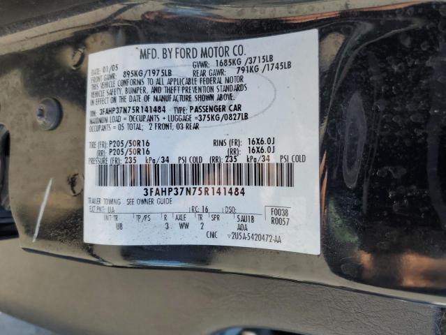 3FAHP37N75R141484 - 2005 FORD FOCUS ZX5 BLACK photo 12