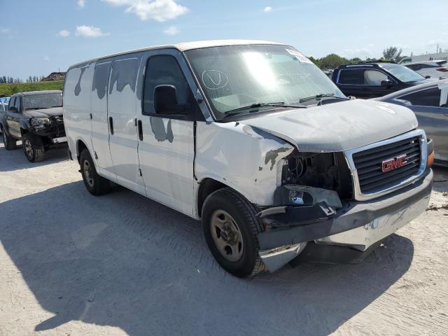 1GTFG15X531142778 - 2003 GMC SAVANA G1500 WHITE photo 4